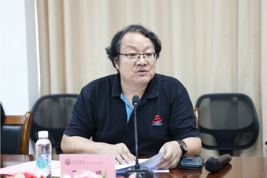 王经理_900副本.jpg